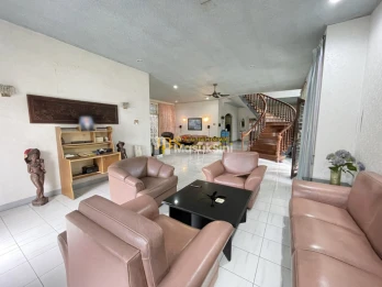 Dijual Rumah Hook 2 Tingkat di Jalan Labu (Daerah Jl.Gajah Mada) - Medan