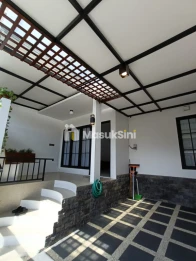 Dijual Rumah Lokasi Oma View Kota Malang