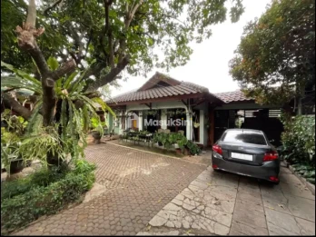 Dijual Rumah Luas Bagus di Jalan Chairil Anwar, Tangerang