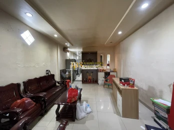 Dijual Rumah Siap Huni di Gg. Sahabat (Daerah