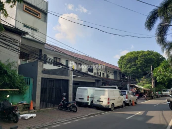 Turun Harga, Dijual Cepat  Rumah di Jl. Kramat, Kenari, Jakarta Pusat