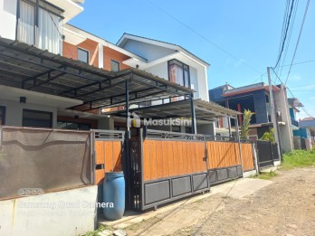 Dijual rumah 2 lantai, siap huni minimalis area