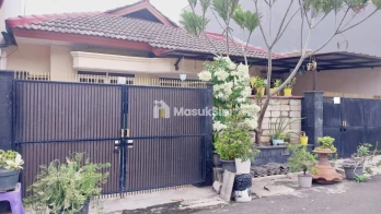 Disewa rumah lingkungan aman nyaman di Komplek Perum Pulogebang Permai