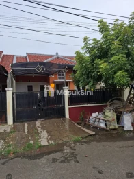 Disewa rumah minimalis siaphuni di Harapan Indah Cluster Taman Sari