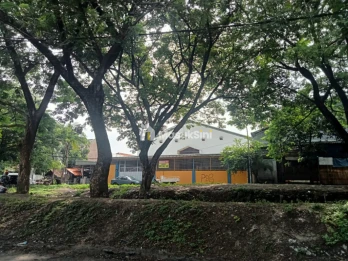 Disewakan Gudang 1 Lantai di Dukuh Kupang Timur,