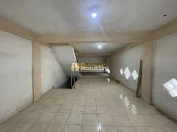 Disewakan Ruko Hook 5,5 Tingkat di Jalan Ansari (Dekat Jl. M.H Thamrin)