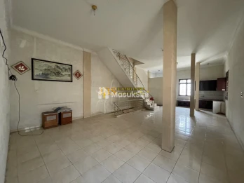 Disewakan Ruko Hook Siap Huni di Jalan Ansari (Dekat Jl. M.H Thamrin)