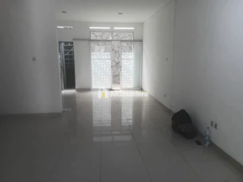 Disewakan Rumah 2 Lantai Bagus Siap Huni di Turangga