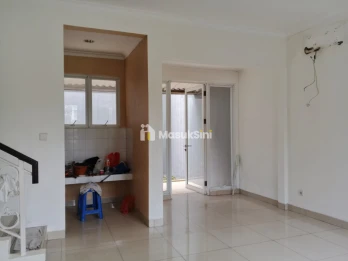 Disewakan rumah murah 2lantai di Cluster Thames Jakarta Garden City