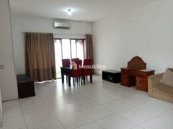 Disewakan rumah murah full furnished 2lantai di
