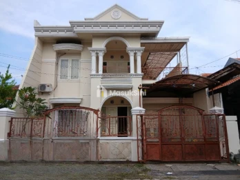 JUAL SEWA Rumah Mewah SHM di Tenggilis Utara, Surabaya