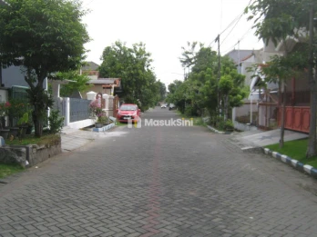 JUAL SEWA Rumah Mewah SHM di Tenggilis Utara, Surabaya
