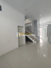Jual Cepat!! Villa 2,5 Tingkat Komplek Grand Legian Jalan Kapten Muslim