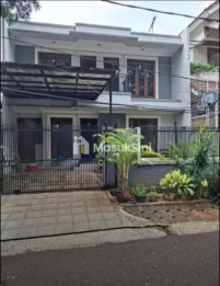 Jual Rumah 2 Lantai Kota Jakarta Selatan di Jalan