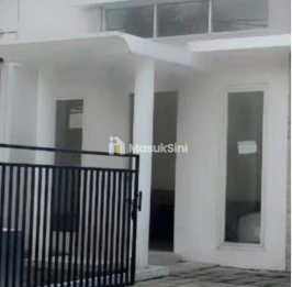 Jual Rumah Kosong Bagus di Komplek Gardenia Kota