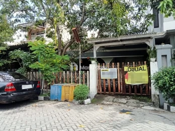 Jual Rumah Lama Bagus di Jalan Bahaskara Kota Surabaya Shm