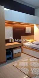 Jual Rumah Mewah 3 Lantai di Komplek Legenda Wisata Bogor