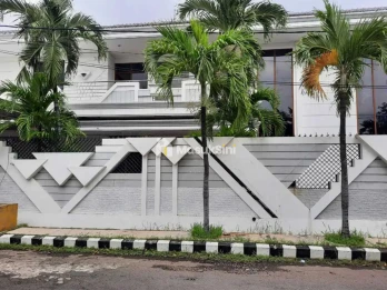 Jual Rumah Mewah Surabaya Shm Kawasan Dharmahusada Indah Utara