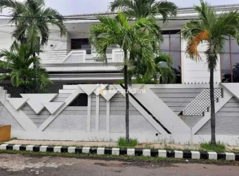 Jual Rumah Mewah Surabaya Shm Kawasan Dharmahusada Indah Utara