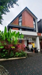 Jual Villa Furnished 2 Lantai 2 Kamar Kedewatan Ubud Gianyar