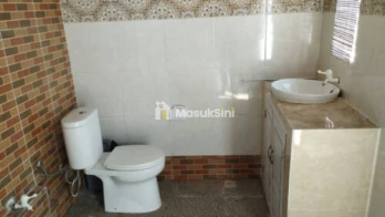 Kontrak Villa Klasik Wooden Style Hadap Timur 2 Lantai 3 Kamar Jimbaran