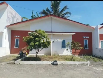 RUMAH 1 LANTAI 300 JUTAAN DEKAT KOTA WISATA BATU