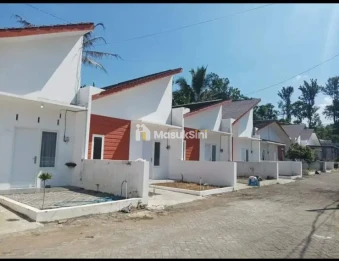 RUMAH 1 LANTAI 300 JUTAAN DEKAT KOTA WISATA BATU