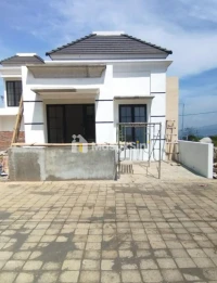 RUMAH 1 LANTAI KONSEP VILLA DI KARANGPLOSO