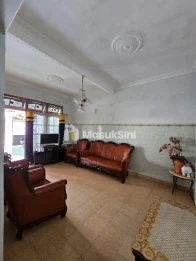 RUMAH 2 LANTAI LOKASI SAWOJAJAR (BUTUH CEPAT)