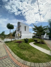RUMAH CLUSTER MODERN 2 LANTAI LOKASI MAYJEN SUNGKONO BURING KOTA MALANG