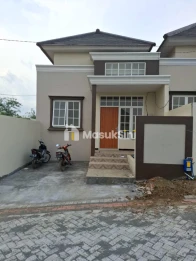 RUMAH KONSEP VILLA MODERN DEKAT KANTOR