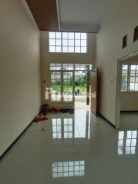 RUMAH KONSEP VILLA MODERN DEKAT KANTOR