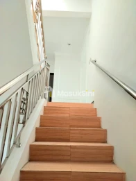RUMAH MEWAH MODERN MINIMALIS LOKASI GRAHA GOLF ARAYA