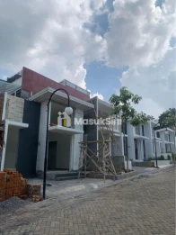 RUMAH MODERN MINIMALIS 3 MENIT DARI UMM