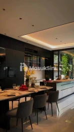 RUMAH MODERN PREMIUM 5 KAMAR+PRIVATE POOL DI KARAWACI