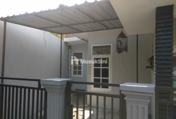 RUMAH SIAP HUNI 700 JUTA AN DEKAT KAMPUS UB