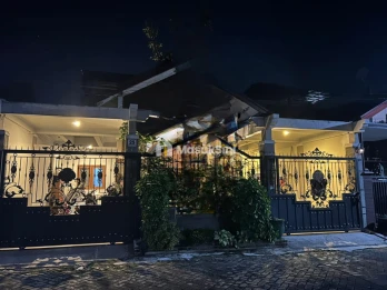 RUMAH SIAP HUNI DEKAT TAMAN REKREASI SENGKALING