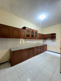 RUMAH SIAP HUNI POSISI HOOK LOKASI PERUM TAMAN SULFAT