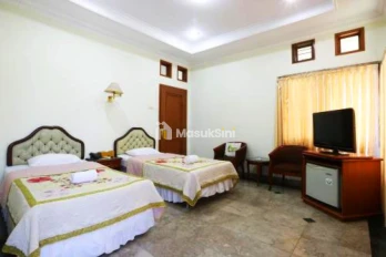 Resort Hotel Kawasan Wisata dan Belanja di Jl. Dr. Setiabudi Bandung