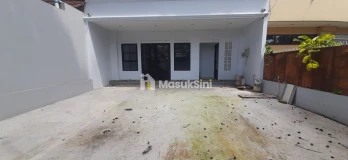 Ruko Ekslusif 3 Lantai di Sayap Jl. Riau Martadinata Bandung
