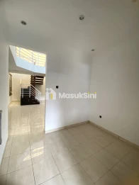 Rumah 2 Lantai Unfurnished Siap Huni di Srimahi, Sayap BKR Bandung