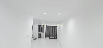 Rumah Bagus 2 Lantai Komplek Arcamanik Bandung