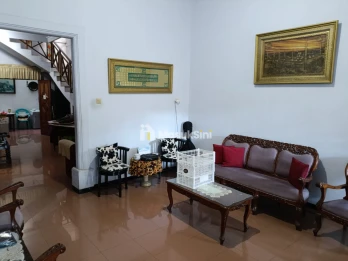 Rumah Dekat Universitas Brawijaya di Jalan Soekarno Hatta Kota Malang
