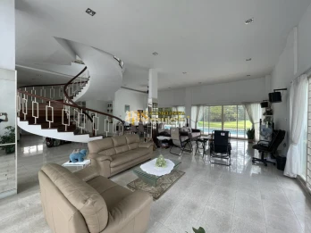 Rumah Dijual di Komplek Royal Sumatra Cluster Ruby (Golf View)