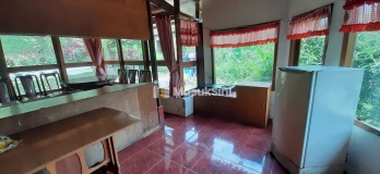 Rumah Gaya Tradisional Joglo Eks Resto View Kota Bandung di Cigadung Dago