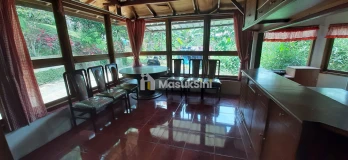 Rumah Gaya Tradisional Joglo Eks Resto View Kota Bandung di Cigadung Dago