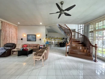 Rumah Hook Siap Huni Dijual di Jalan Labu (Daerah Jl.Gajah Mada)