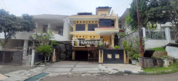 Rumah MInimalis Dgn Indoor Swimming Pool Di Dago