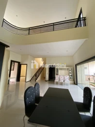 Rumah Mewah Selangkah Dari Kampus UB Dieng & Machung