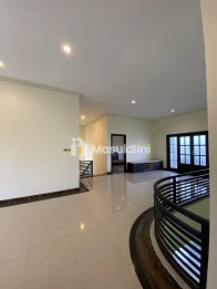 Rumah Mewah Selangkah Dari Kampus UB Dieng & Machung